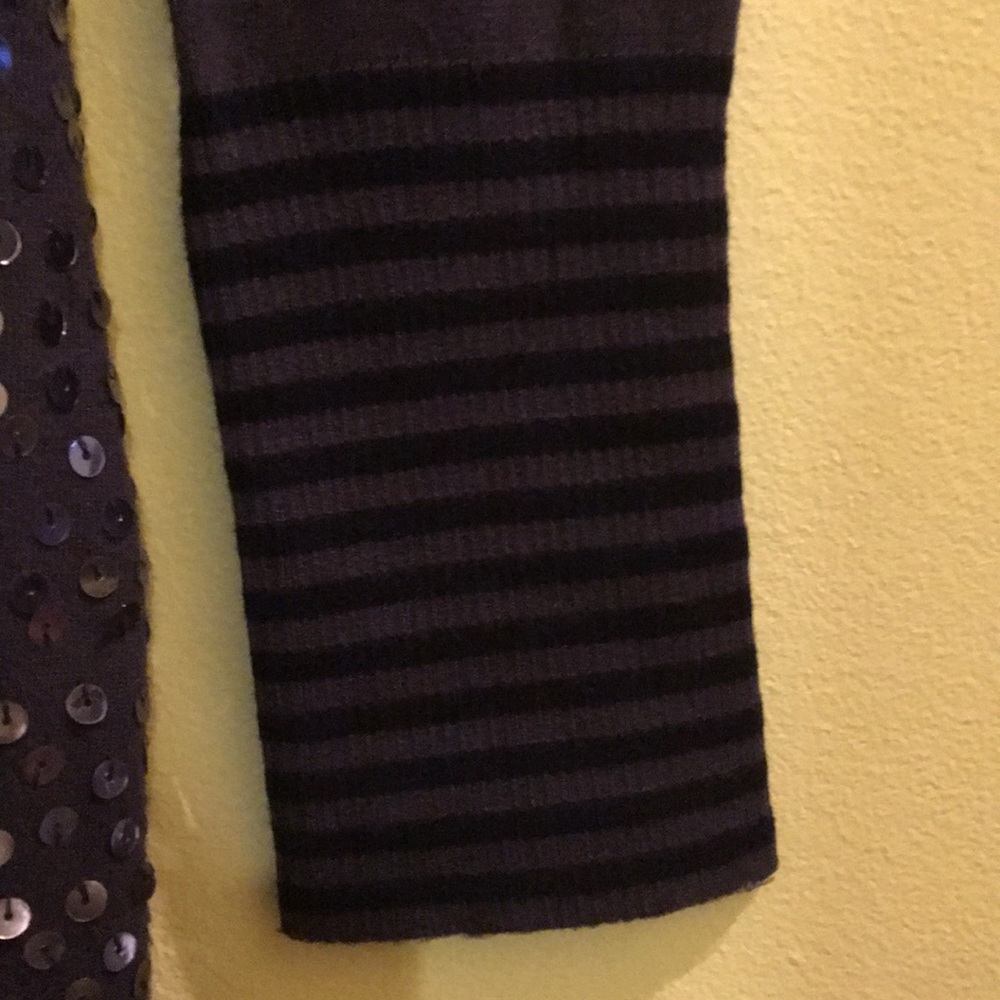 Fancy Sweater - Picture 3 of 6